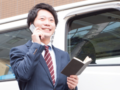 2015仕事風景　吉川裕志(電話横)